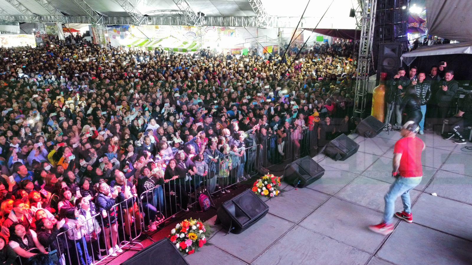 La Factor A Puso A Bailar Y A Cantar A M S De Mil Personas En El