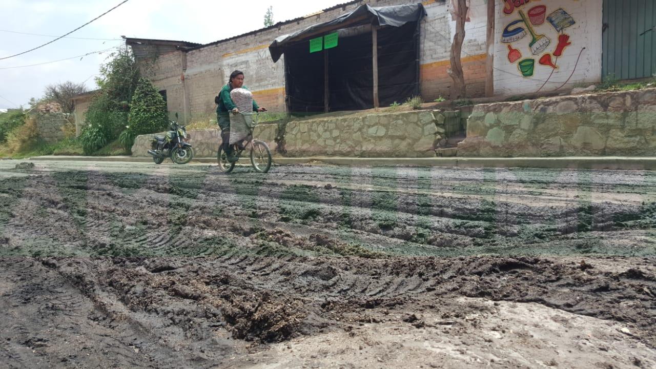 PESTILENCIA| Tubería Tapada Desborda El Drenaje, Aguas Negras Y Lodo Se ...